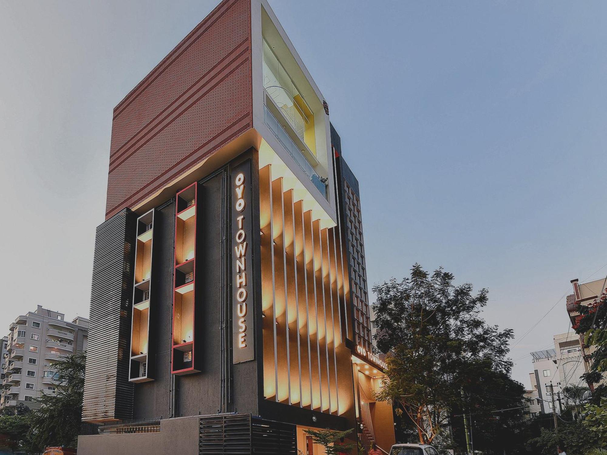 Super Townhouse Spruce Hotels Bellandur バンガロール エクステリア 写真