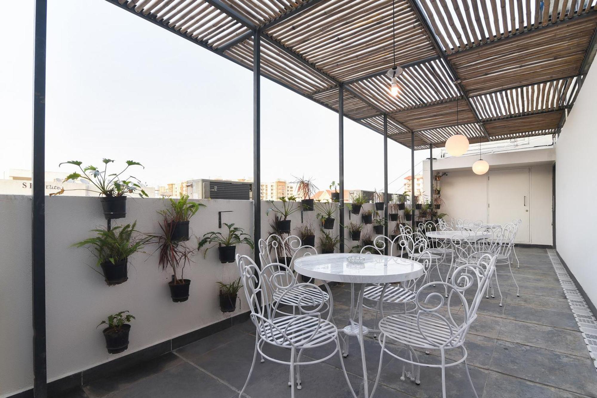 Super Townhouse Spruce Hotels Bellandur バンガロール エクステリア 写真
